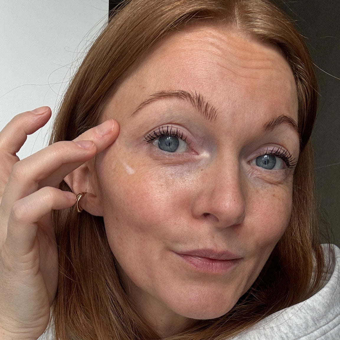 Welche Augencreme passt zu mir: Hyalove und Luxury Lift im Vergleich