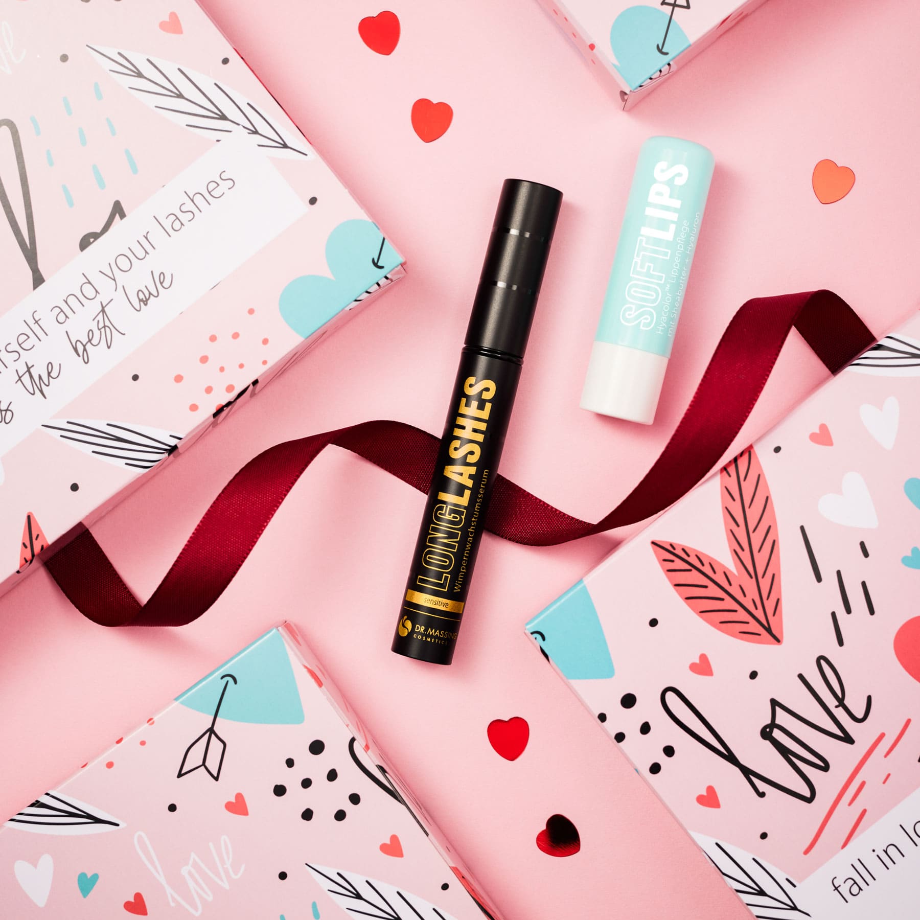 Detailansicht Dr. Massing Geschenkbox Love Edition pflanzliches Wimpernserum Sensitive mit Hyaluron Lippenpflege
